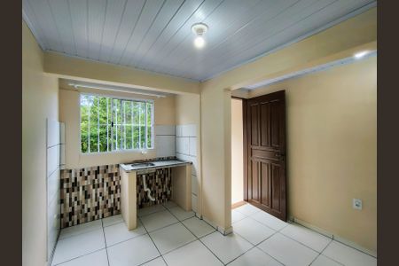 Cozinha de casa de condomínio para alugar com 2 quartos, 50m² em São João do Rio Vermelho, Florianópolis