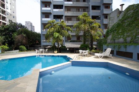 Apartamento para alugar com 63m², 2 quartos e 1 vagaÁrea comum - Piscina