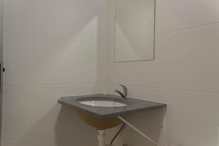 Banheiro de kitnet/studio para alugar com 1 quarto, 22m² em Baeta Neves, São Bernardo do Campo