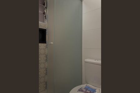 Banheiro de kitnet/studio para alugar com 1 quarto, 22m² em Baeta Neves, São Bernardo do Campo