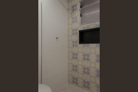 Banheiro de kitnet/studio para alugar com 1 quarto, 22m² em Baeta Neves, São Bernardo do Campo