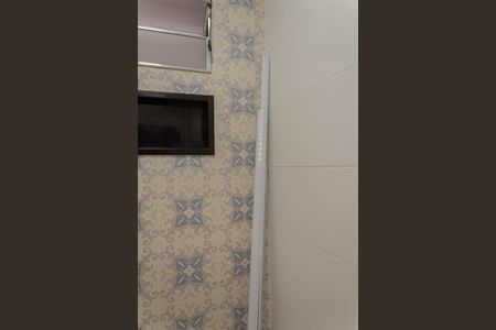 Banheiro de kitnet/studio para alugar com 1 quarto, 22m² em Baeta Neves, São Bernardo do Campo