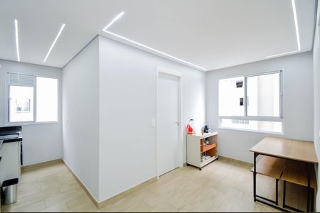 Sala de apartamento à venda com 2 quartos, 36m² em Vila das Bandeiras, Guarulhos