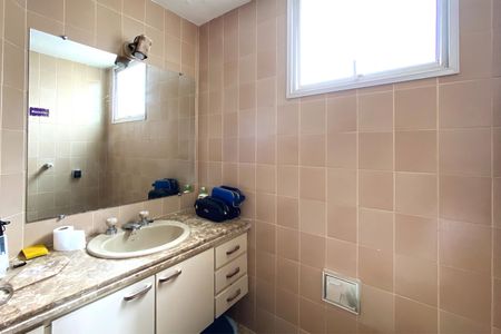 Apartamento para alugar com 280m², 4 quartos e 3 vagasBanheiro da Suíte 1