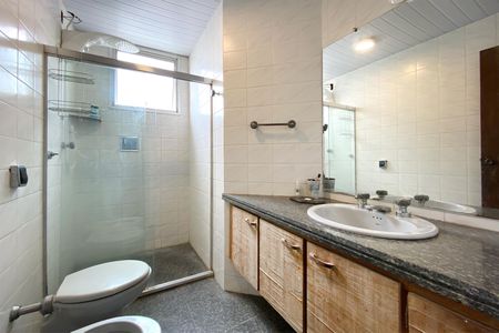 Apartamento para alugar com 280m², 4 quartos e 3 vagasBanheiro