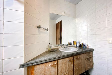 Apartamento para alugar com 280m², 4 quartos e 3 vagasBanheiro