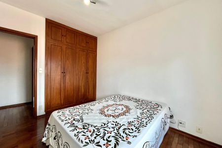 Casa à venda com 410m², 5 quartos e 3 vagasSuite 2