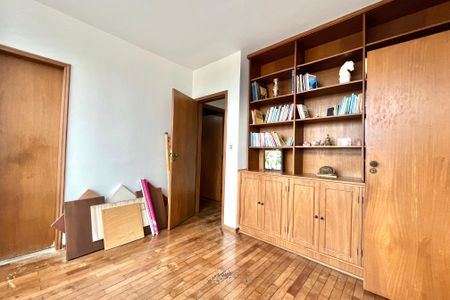 Casa à venda com 410m², 5 quartos e 3 vagasEscritório