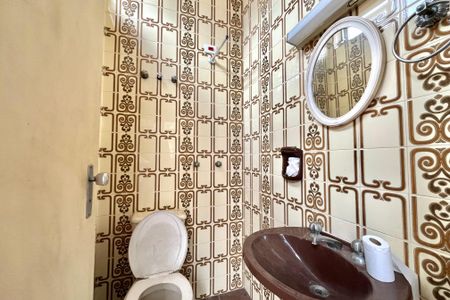 Casa à venda com 410m², 5 quartos e 3 vagasLavabo fundos