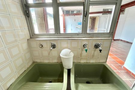 Casa à venda com 410m², 5 quartos e 3 vagasÁrea de Serviço