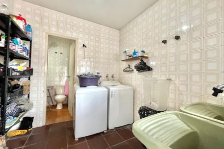 Casa à venda com 410m², 5 quartos e 3 vagasÁrea de Serviço