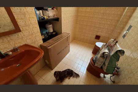 Casa à venda com 175m², 2 quartos e 2 vagasBanheiro