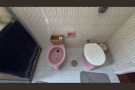 Casa à venda com 175m², 2 quartos e 2 vagasBanheiro