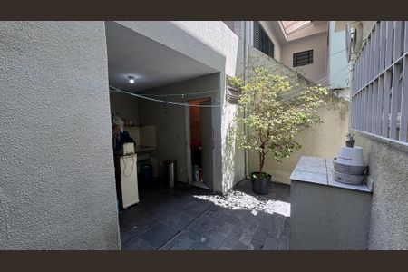 Casa à venda com 175m², 2 quartos e 2 vagasQuintal - Area de Serviço