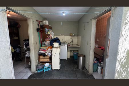 Casa à venda com 175m², 2 quartos e 2 vagasQuintal - Area de Serviço