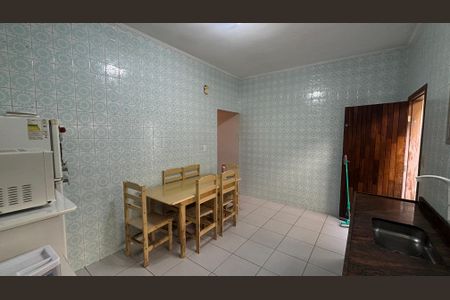 Casa à venda com 175m², 2 quartos e 2 vagasCozinha