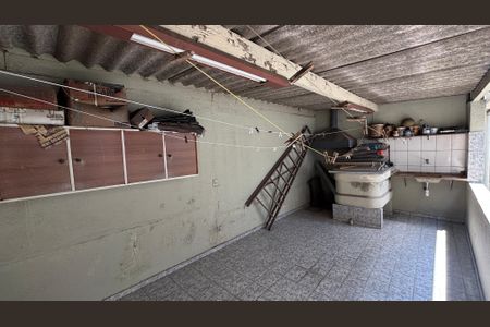 Casa à venda com 175m², 2 quartos e 2 vagasÁrea de Serviço