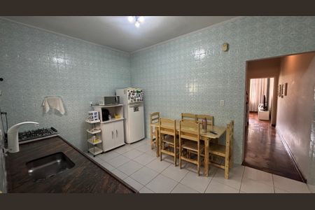 Casa à venda com 175m², 2 quartos e 2 vagasCozinha