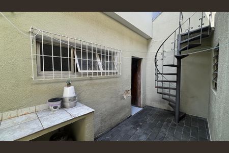 Casa à venda com 175m², 2 quartos e 2 vagasQuintal - Area de Serviço