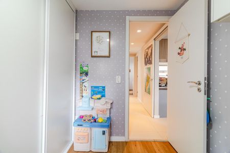 Apartamento à venda com 81m², 3 quartos e 2 vagasQuarto