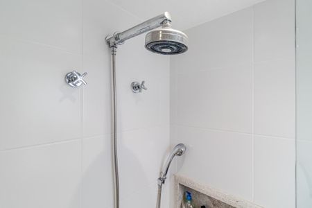 Apartamento à venda com 81m², 3 quartos e 2 vagasBanheiro da Suíte