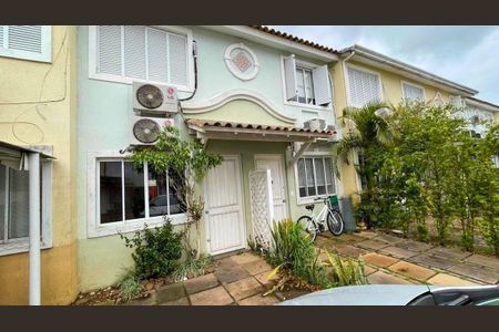 Casa de condomínio para alugar com 80m², 2 quartos e 1 vaga Casa de condomínio para alugar com 80m², 2 quartos e 1 vagaFachada