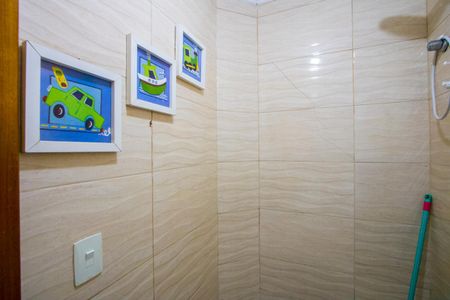 Apartamento à venda com 53m², 2 quartos e 1 vaga Apartamento à venda com 53m², 2 quartos e 1 vagaBanheiro social