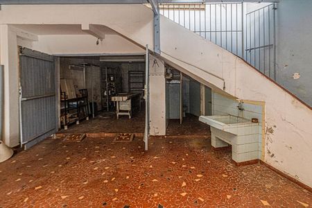 Casa para alugar com 224m², 3 quartos e 4 vagas Casa para alugar com 224m², 3 quartos e 4 vagasquintal e área de serviço_3