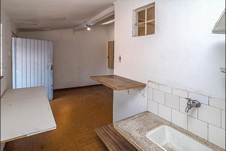 Casa para alugar com 224m², 3 quartos e 4 vagas Casa para alugar com 224m², 3 quartos e 4 vagassala e cozinha_2