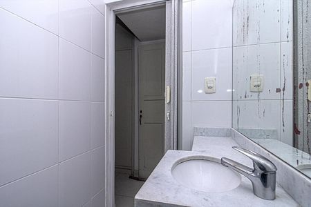 Casa para alugar com 224m², 3 quartos e 4 vagas Casa para alugar com 224m², 3 quartos e 4 vagasbanheiro na suíte _4