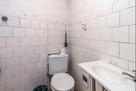 Casa para alugar com 224m², 3 quartos e 4 vagas Casa para alugar com 224m², 3 quartos e 4 vagasbanheiro_1