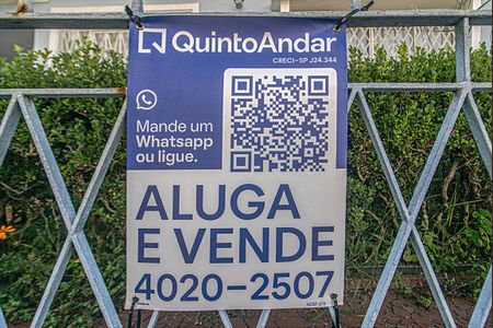 Casa para alugar com 224m², 3 quartos e 4 vagas Casa para alugar com 224m², 3 quartos e 4 vagasplaca do Quinto Andar_2