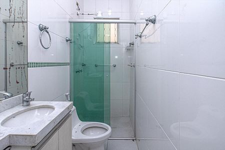 Casa para alugar com 224m², 3 quartos e 4 vagas Casa para alugar com 224m², 3 quartos e 4 vagasbanheiro na suíte _2