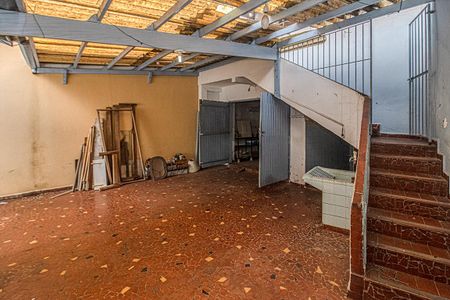 Casa para alugar com 224m², 3 quartos e 4 vagas Casa para alugar com 224m², 3 quartos e 4 vagasquintal e área de serviço_4