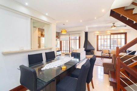 Sala de casa de condomínio para alugar com 4 quartos, 140m² em Santa Tereza, Porto Alegre