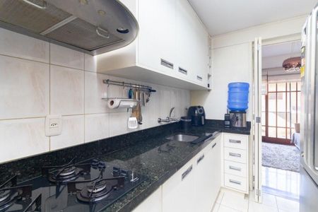 Cozinha  de casa de condomínio para alugar com 4 quartos, 140m² em Santa Tereza, Porto Alegre