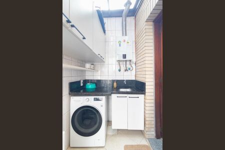 Casa de condomínio para alugar com 140m², 4 quartos e 1 vagaÁrea de Serrviço 