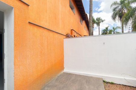 Casa de condomínio para alugar com 55m², 1 quarto e 1 vagaÁrea Comum 