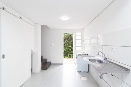 Cozinha  de casa de condomínio para alugar com 1 quarto, 55m² em Santa Tereza, Porto Alegre