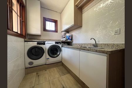 Casa para alugar com 400m², 4 quartos e 12 vagasÁrea de Serviço