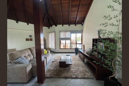 Casa para alugar com 400m², 4 quartos e 12 vagasÁrea Externa