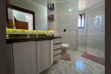 Casa para alugar com 400m², 4 quartos e 12 vagasBanheiro 2