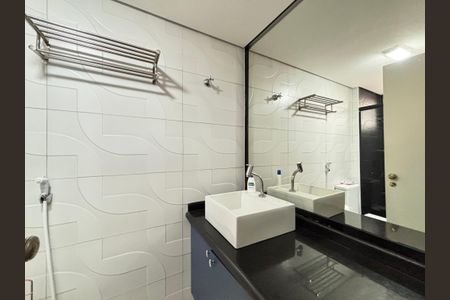 Apartamento para alugar com 82m², 2 quartos e 2 vagas Apartamento para alugar com 82m², 2 quartos e 2 vagasBanheiro da Suíte 2