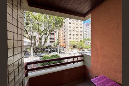 Apartamento para alugar com 82m², 2 quartos e 2 vagas Apartamento para alugar com 82m², 2 quartos e 2 vagasSala varanda