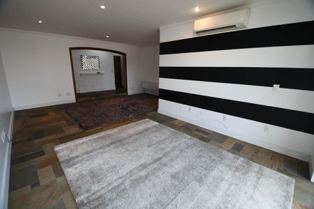 Apartamento para alugar com 245m², 4 quartos e 2 vagasSala