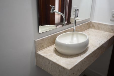 Apartamento para alugar com 245m², 4 quartos e 2 vagasLavabo