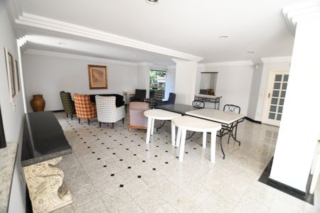 Apartamento para alugar com 245m², 4 quartos e 2 vagasÁrea comum - Salão de festas