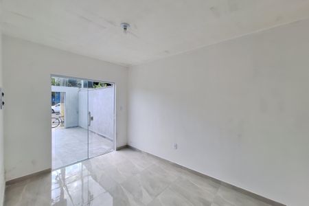 Casa para alugar com 100m², 2 quartos e 1 vagaSala