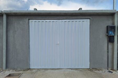 Casa para alugar com 101m², 2 quartos e 1 vaga Casa para alugar com 101m², 2 quartos e 1 vagaFachada