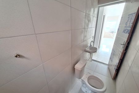 Casa para alugar com 101m², 2 quartos e 1 vaga Casa para alugar com 101m², 2 quartos e 1 vagaBanheiro